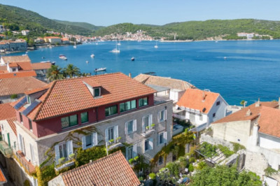 Tražimo sobaricu za mali obiteljski Hotel San Giorgio na Visu za sezonu 2025