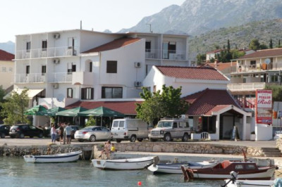 Pansion ROLI Starigrad-Paklenica /sjeverna Dalmacija/ traži 2 sobarice