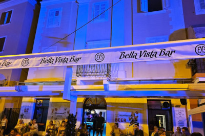 Bella Vista Bar na Malom Lošinju traži konobare