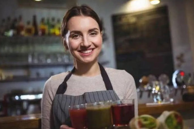 STALNI ILI SEZONSKI POSAO POTREBNO VIŠE KONOBARICA - HRVATSKA- Trogir, Rogoznica, Krk, Rijeka